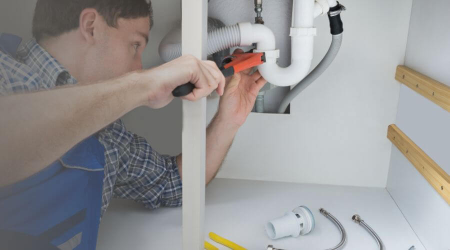 Local tankless water heater installation in Guttenberg, IA